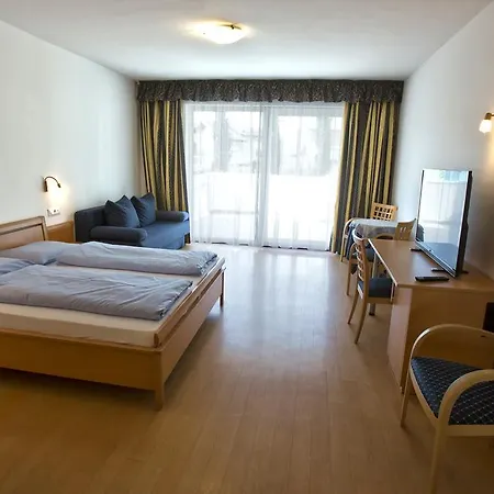 Das Hotel 3*